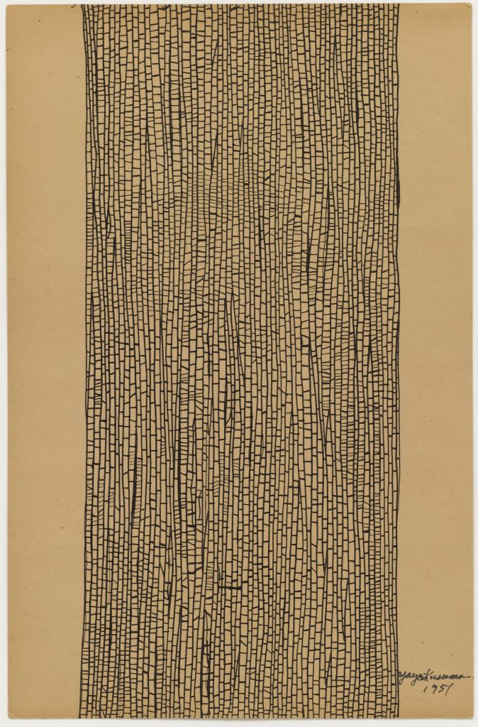 Pintura de Yayoi Kusama com uma trama densa de pequenos pontos e redes escuras sobre fundo claro.